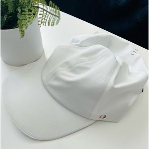 NWT Lululemon pride running hat